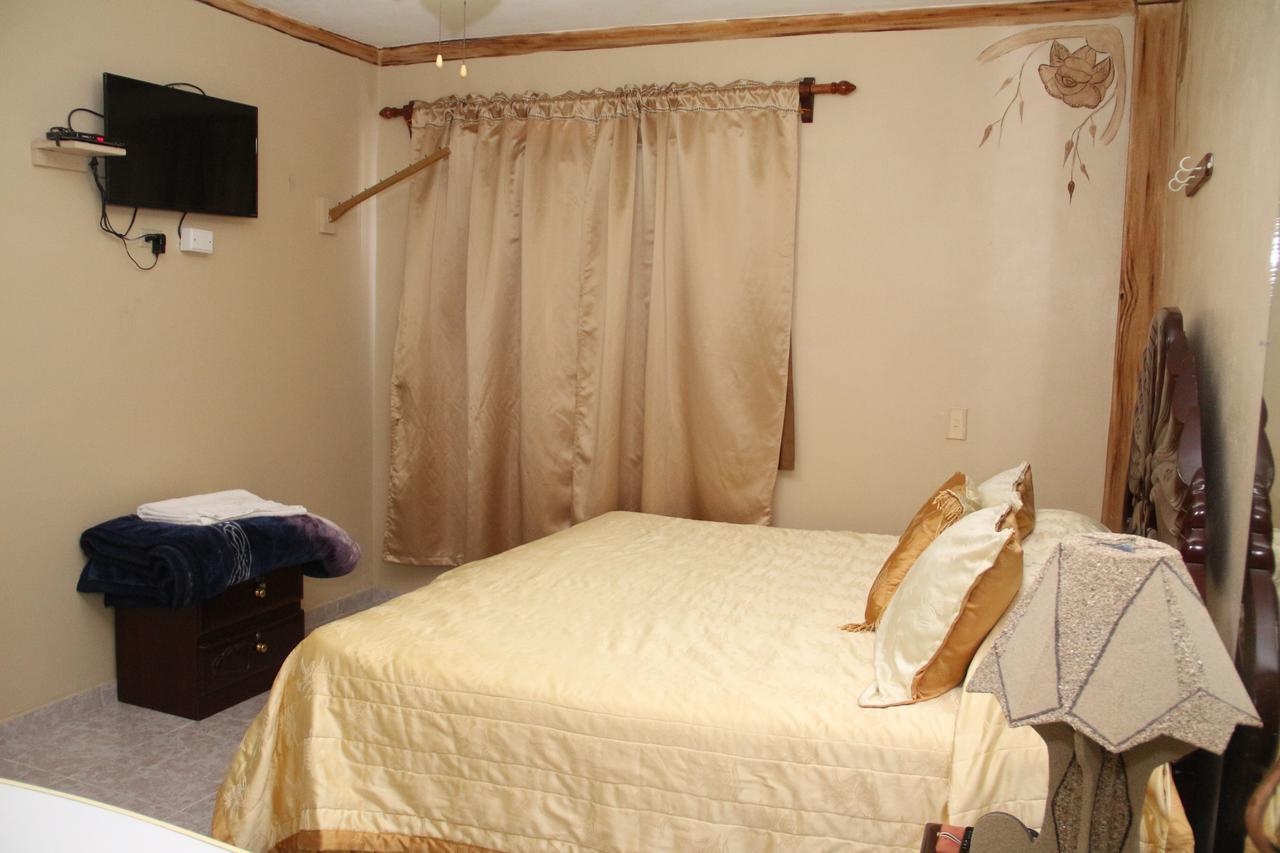 Hotel Valle Nuevo Constanza Extérieur photo